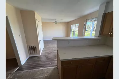 406 Snow Drive, West Columbia, TX 77486 - Photo 9