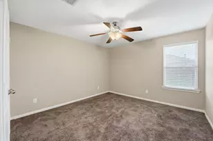 2704 Baywater Creek Ln, Pearland, TX 77089 - Photo 23