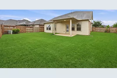 2704 Baywater Creek Lane, Pearland, TX 77089 - Photo 29