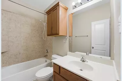 2704 Baywater Creek Lane, Pearland, TX 77089 - Photo 19