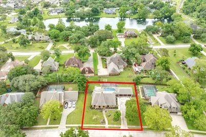 114 Strawberry Drive, Lake Jackson, TX 77566 - Photo 9