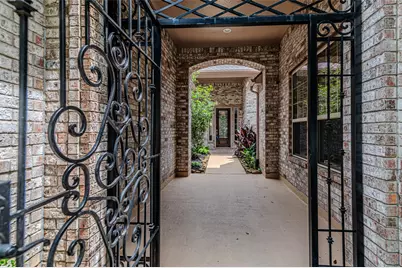 1302 Majestic Pines Court, Houston, TX 77345 - Photo 5