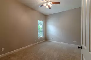 1302 Majestic Pines Ct, Houston, TX 77345 - Photo 39