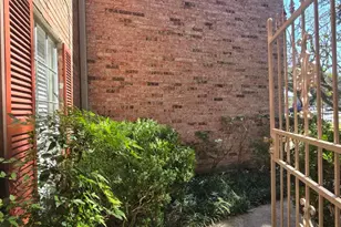 7837 Leonora St, Houston, TX 77061 - Photo 3