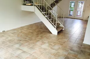 10466 Hammerly Blvd, Houston, TX 77043 - Photo 9