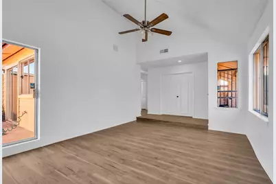 10387 Huntington Place Drive #387, Houston, TX 77099 - Photo 5