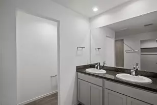 24346 Elmwood Falls Dr, Spring, TX 77373 - Photo 7