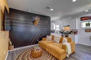 9816 Masterson St, Houston, TX 77029 - Photo 5