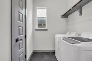 1207 E 28th St, Houston, TX 77009 - Photo 21