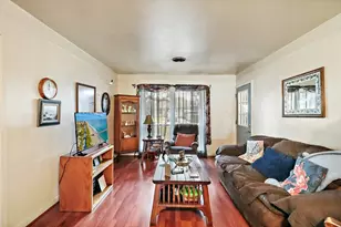 204 Chandler Dr, Baytown, TX 77521 - Photo 3