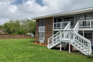 1601 Meadowview Dr, Port Lavaca, TX 77979 - Photo 3