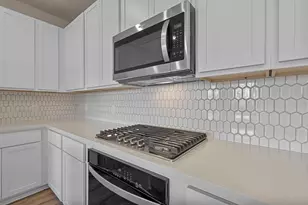 231 Magnolia Laurel Dr, Alvin, TX 77511 - Photo 3