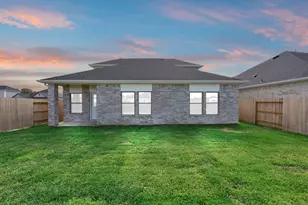 231 Magnolia Laurel Dr, Alvin, TX 77511 - Photo 19