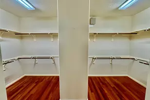 7608 Janak Dr, Houston, TX 77055 - Photo 17