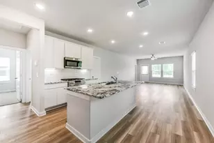 257 Harlingen Dr, Magnolia, TX 77354 - Photo 9