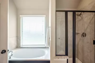 8914 Hummingbird Glen Court, Tomball, TX 77375 - Photo 23