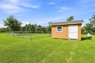 2300 Mary Ln, Dickinson, TX 77539 - Photo 35