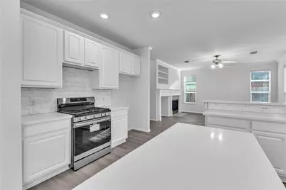 5523 Santa Chase Lane, Sugar Land, TX 77479 - Photo 7