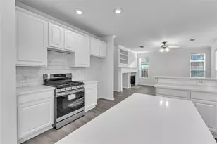 5523 Santa Chase Ln, Sugar Land, TX 77479 - Photo 7