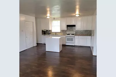 5103 Willow Glen Drive, Houston, TX 77033 - Photo 13