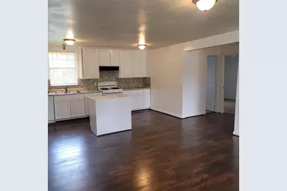 5103 Willow Glen Drive, Houston, TX 77033 - Photo 11