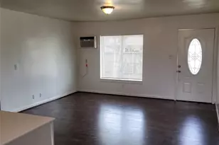 5103 Willow Glen Dr, Houston, TX 77033 - Photo 7