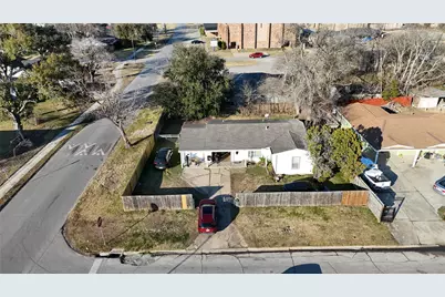 5103 Willow Glen Drive, Houston, TX 77033 - Photo 1