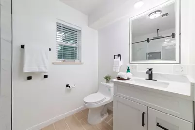 11411 Ash Creek Drive, Houston, TX 77043 - Photo 17