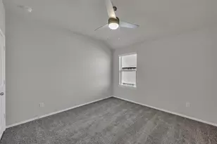 6212 Hendricks Hbr Dr, Conroe, TX 77304 - Photo 21