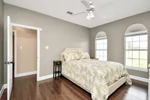 8114 Beach Haven Dr, Baytown, TX 77523 - Photo 13