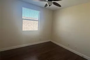 1605 W 14th St, Houston, TX 77008 - Photo 9