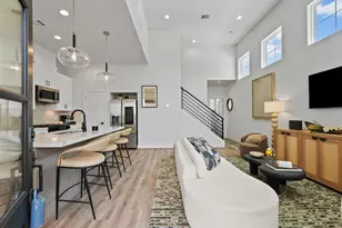 9218 Washington Hts St, Houston, TX 77063 - Photo 13