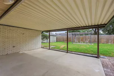 8806 Twisting Vine Lane, Houston, TX 77040 - Photo 19