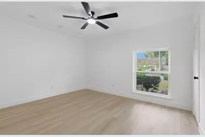 8806 Twisting Vine Lane, Houston, TX 77040 - Photo 17