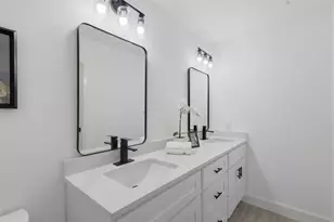 8806 Twisting Vine Ln, Houston, TX 77040 - Photo 13