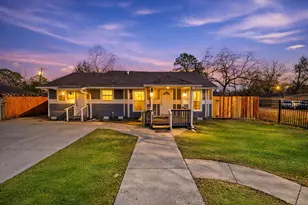 6911 Sherwood Dr, Houston, TX 77021 - Photo 1