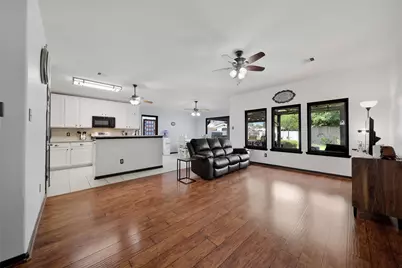 614 Linden Manor Court, Spring, TX 77373 - Photo 5