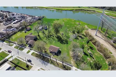7912 Brays Street, Houston, TX 77012 - Photo 3