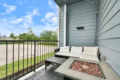 11012 Mikula Drive, Houston, TX 77043 - Photo 15