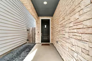 11012 Mikula Dr, Houston, TX 77043 - Photo 27