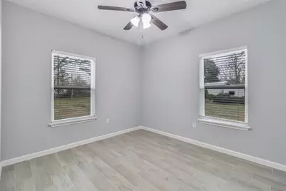 510 Bluebonnet Drive, La Marque, TX 77568 - Photo 11