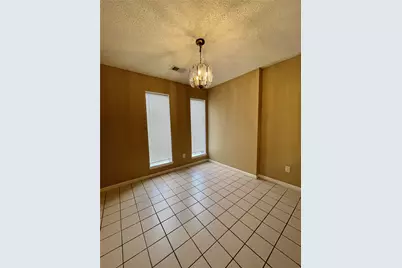 1510 N Avenue Q, Freeport, TX 77541 - Photo 5