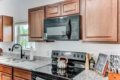 9850 Hunter Springs Drive, Conroe, TX 77306 - Photo 13