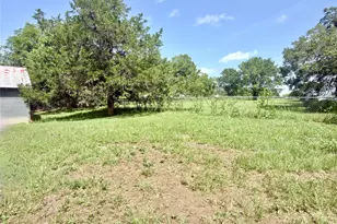 1405 Clay St, Brenham, TX 77833 - Photo 25