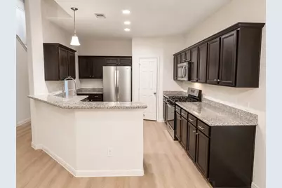 10855 Sunflower Drive, Willis, TX 77318 - Photo 11