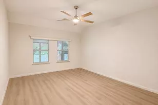 10855 Sunflower Dr, Willis, TX 77318 - Photo 17