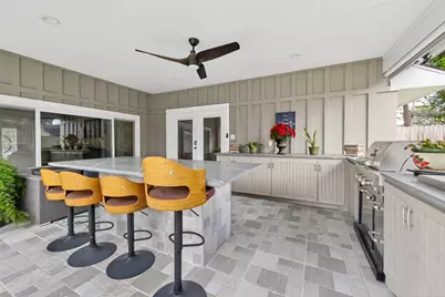 5743 Warm Springs Road, Houston, TX 77035 - Photo 29