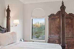 2221 Welch St, Houston, TX 77019 - Photo 9