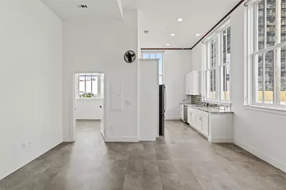 2102 Mechanic Street #105, Galveston, TX 77550 - Photo 11