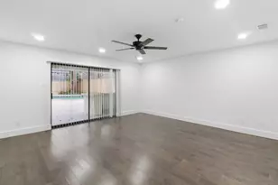 2823 W Pebble Beach Dr, Missouri City, TX 77459 - Photo 15